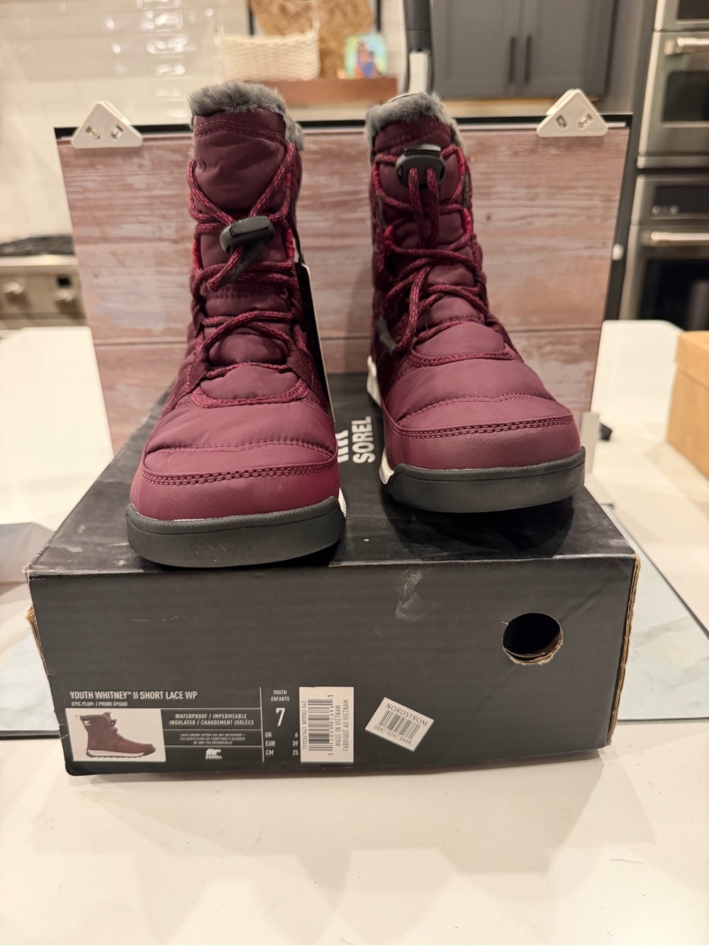 Sorel Women's Burgundy Winter Lace Boot